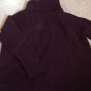 Maroon sweater